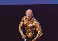 Syarul flexes for gold in his first Sea Games